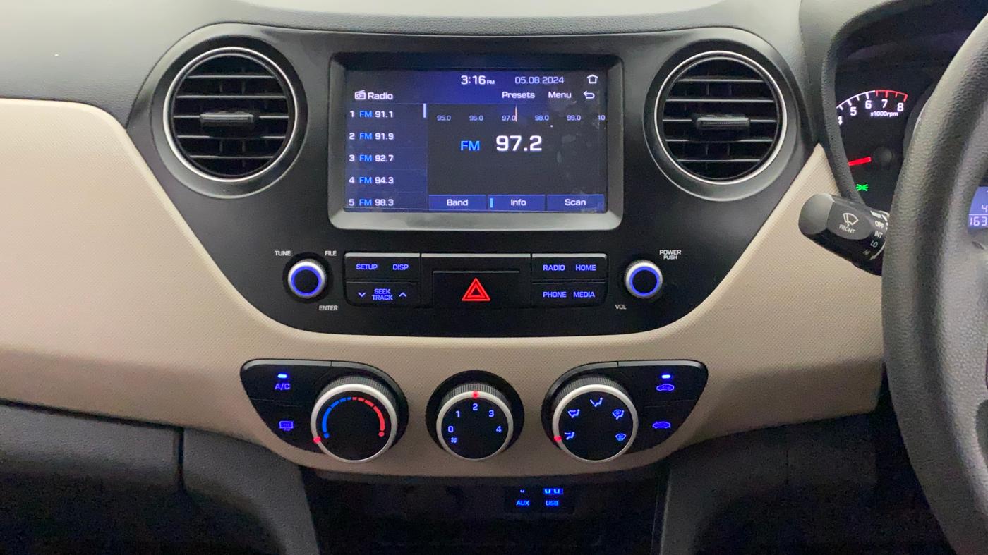 2019 Hyundai Grand i10 SPORTZ 1.2 KAPPA VTVT, Petrol, Manual, 31,632 km, Air Conditioner