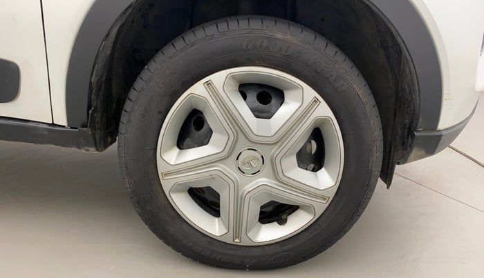 2022 Tata NEXON XM PLUS SUNROOF PETROL, Petrol, Manual, 12,086 km, Right Front Wheel