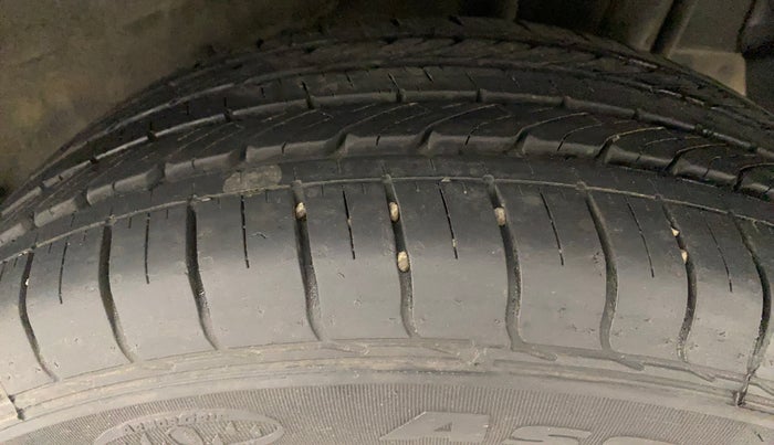 2022 Tata NEXON XM PLUS SUNROOF PETROL, Petrol, Manual, 12,086 km, Left Rear Tyre Tread