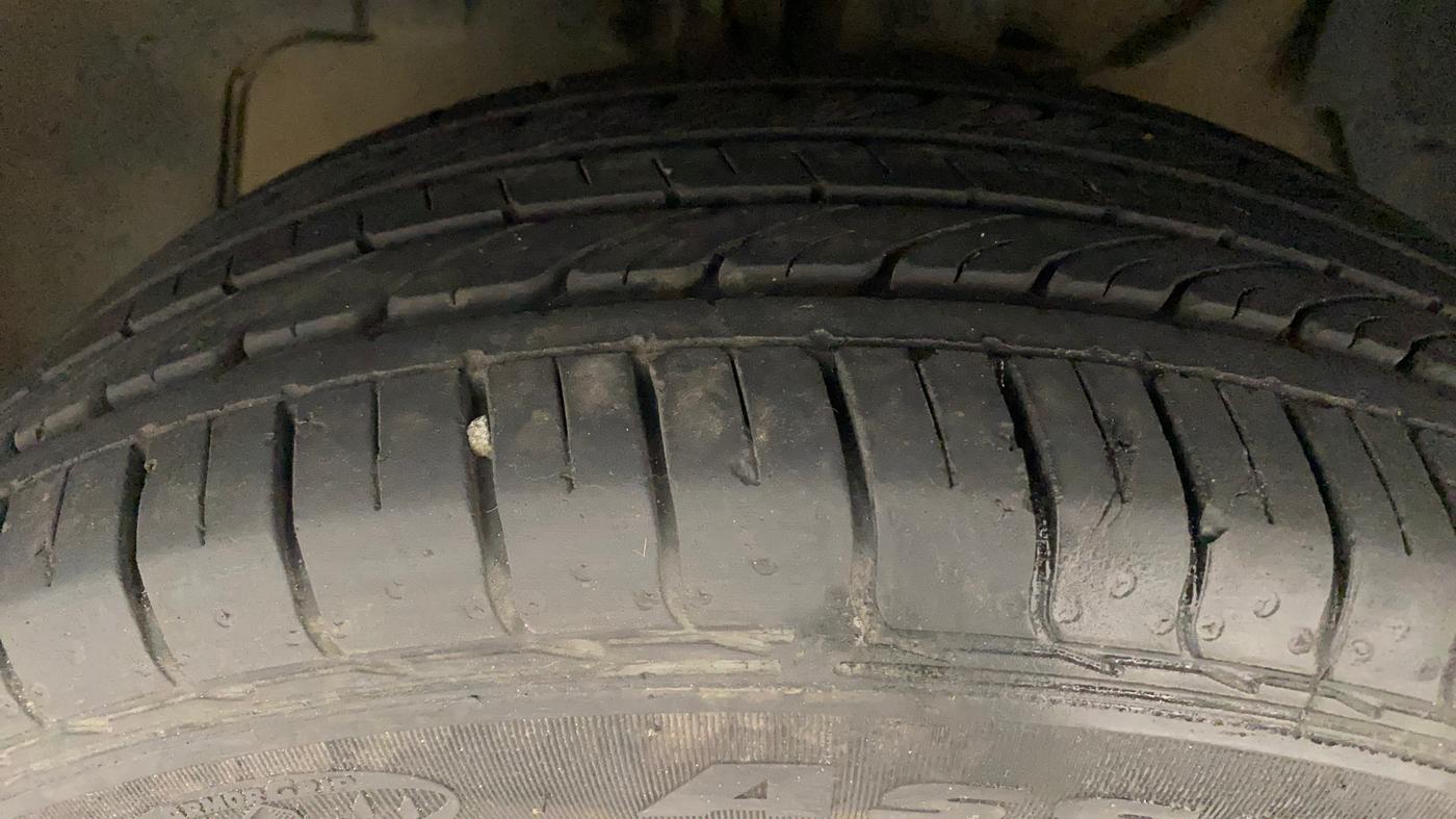2022 Tata NEXON XM PLUS SUNROOF PETROL, Petrol, Manual, 12,086 km, Left Front Tyre Tread