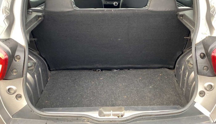 2018 Renault Kwid RXT 1.0 AMT, Petrol, Automatic, 35,797 km, Boot Inside