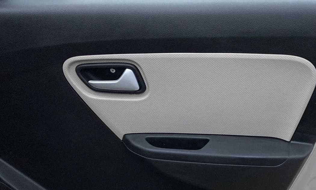 2022 Maruti Alto VXI, Petrol, Manual, 27,017 km, Driver Side Door Panels Control