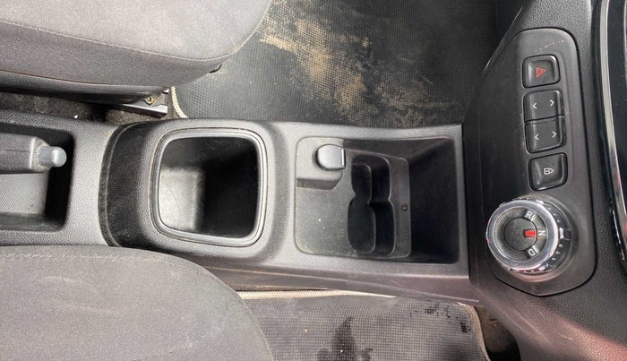 2017 Renault Kwid RXT 1.0 AMT (O), Petrol, Automatic, 33,191 km, Gear Lever