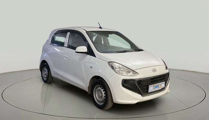2018 Hyundai NEW SANTRO MAGNA CNG, CNG, Manual, 69,865 km, Right Front Diagonal