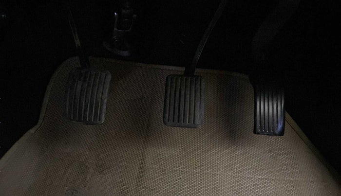 2018 Hyundai NEW SANTRO MAGNA CNG, CNG, Manual, 69,865 km, Pedals