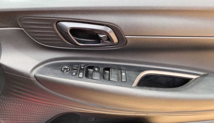 2021 Hyundai NEW I20 ASTA 1.2 AT, Petrol, Automatic, 30,962 km, Driver Side Door Panels Control