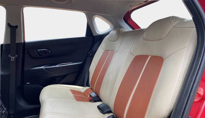 2021 Hyundai NEW I20 ASTA 1.2 AT, Petrol, Automatic, 30,962 km, Right Side Rear Door Cabin
