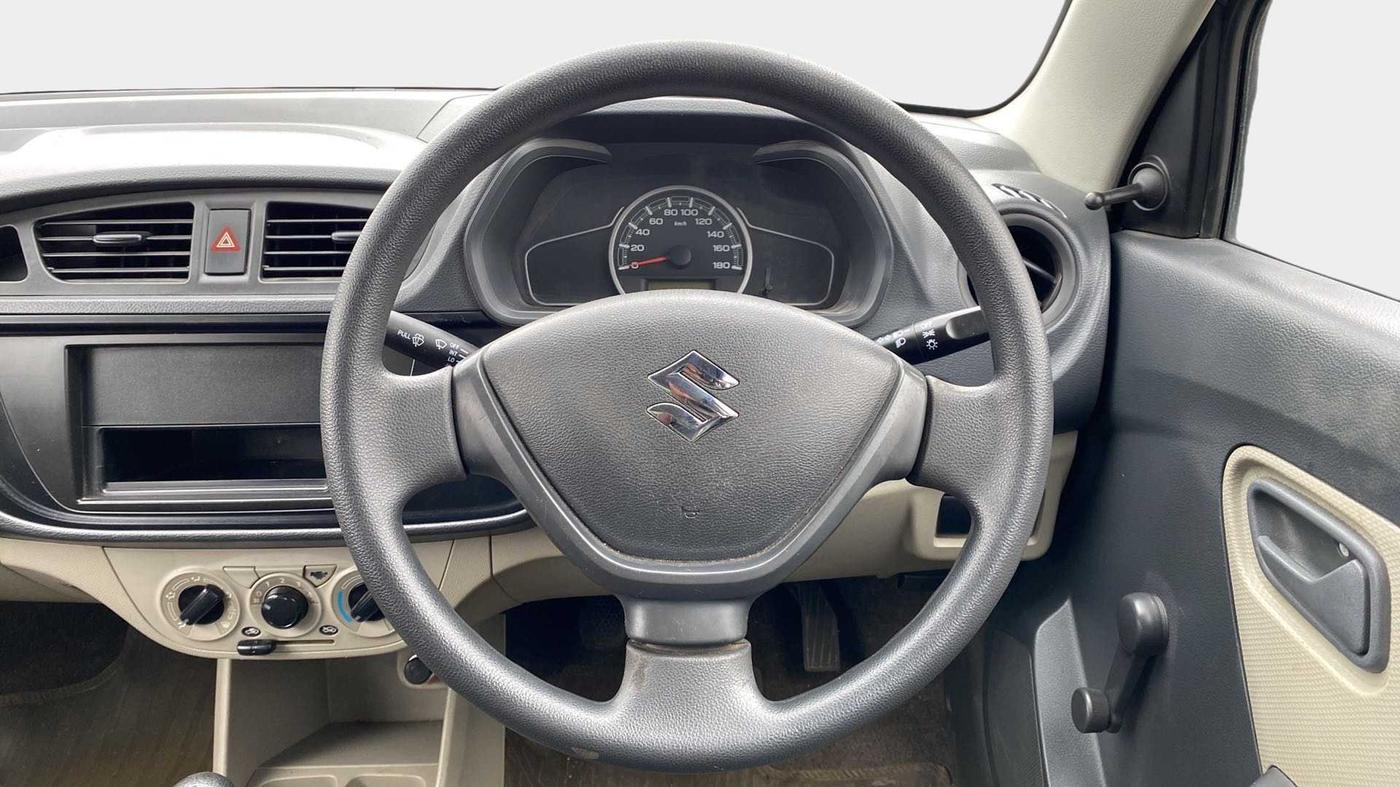 2015 Maruti Alto K10 LXI, Petrol, Manual, 57,981 km, Steering Wheel Close Up
