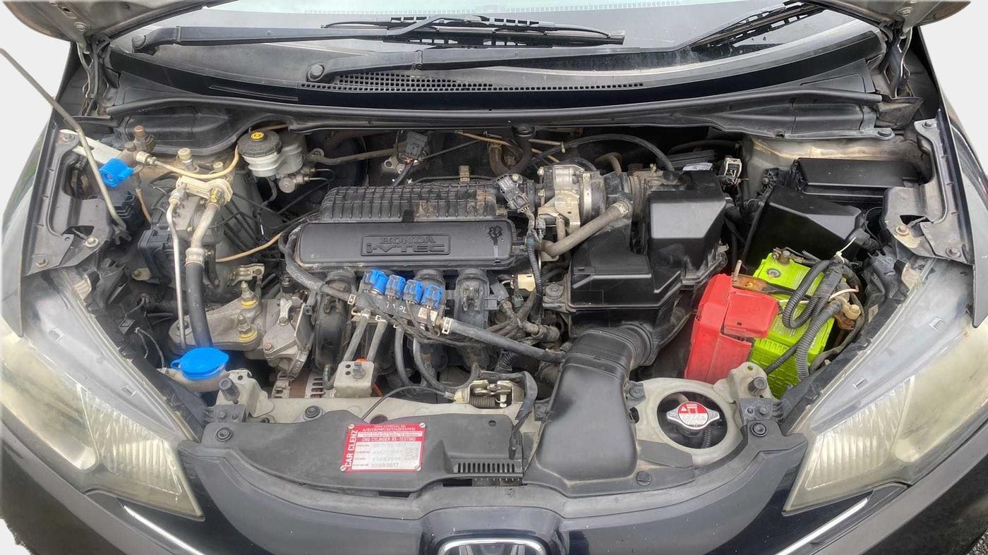 2016 Honda Jazz 1.2L I-VTEC V, CNG, Manual, 1,14,292 km, Open Bonet
