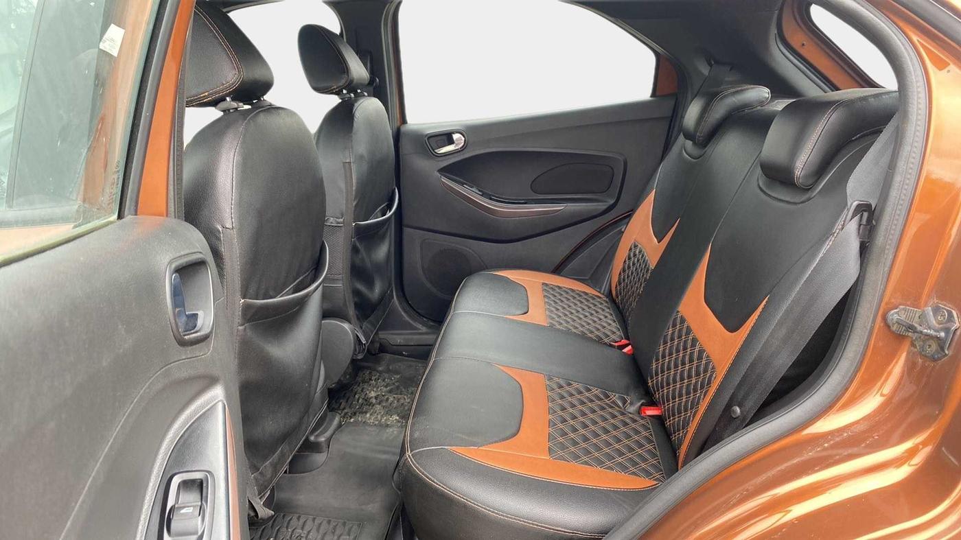 2018 Ford FREESTYLE TITANIUM 1.2 PETROL, Petrol, Manual, 34,295 km, Right Side Rear Door Cabin