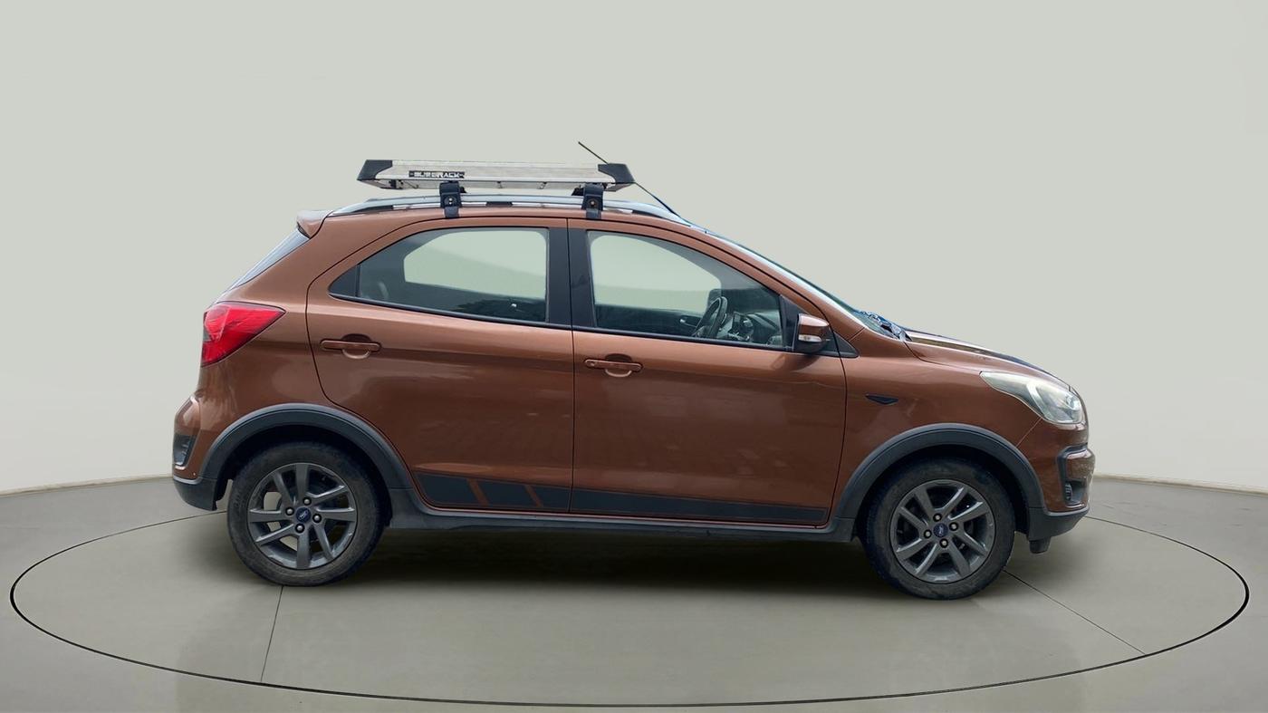 2018 Ford FREESTYLE TITANIUM 1.2 PETROL, Petrol, Manual, 34,295 km, Right Side