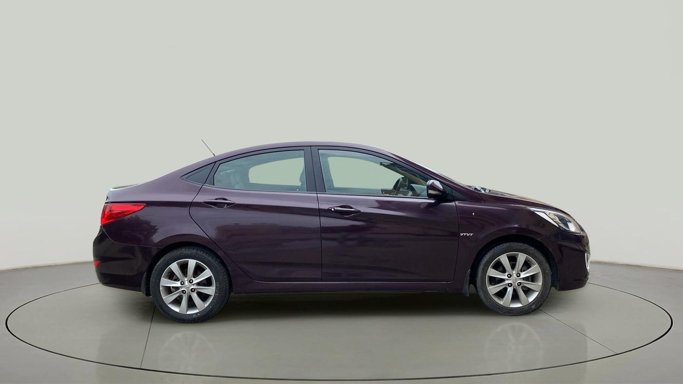 2013 Hyundai Verna FLUIDIC 1.6 VTVT SX, Petrol, Manual, 57,074 km, Right Side View