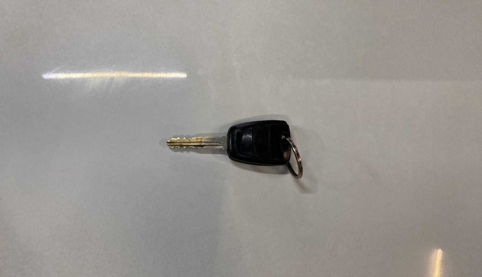 2020 Hyundai NEW SANTRO SPORTZ AMT, Petrol, Automatic, 38,659 km, Key Close Up