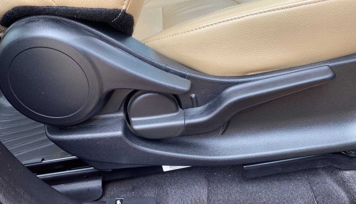2023 Honda City 1.5L I-VTEC ZX, Petrol, Manual, 29,992 km, Driver Side Adjustment Panel