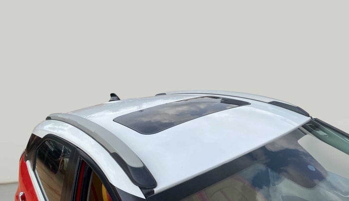 2020 Tata NEXON XZA PLUS (O) PETROL DUAL TONE, Petrol, Automatic, 45,237 km, Roof