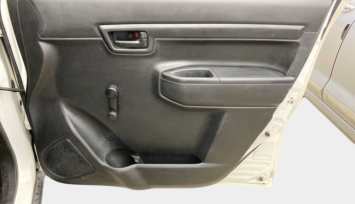 2020 Maruti S PRESSO LXI, Petrol, Manual, 39,683 km, Driver Side Door Panels Control