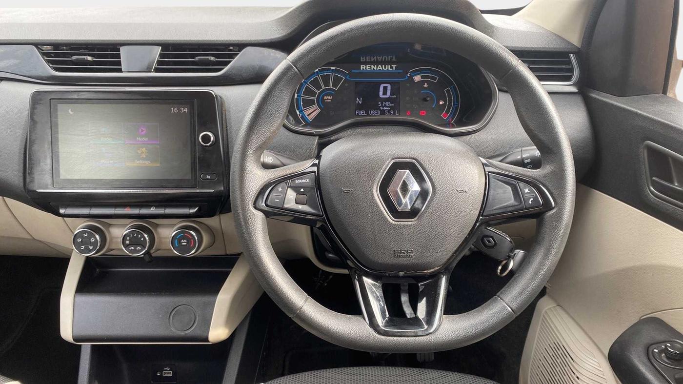2022 Renault TRIBER RXT AMT, Petrol, Automatic, 5,146 km, Steering Wheel Close Up