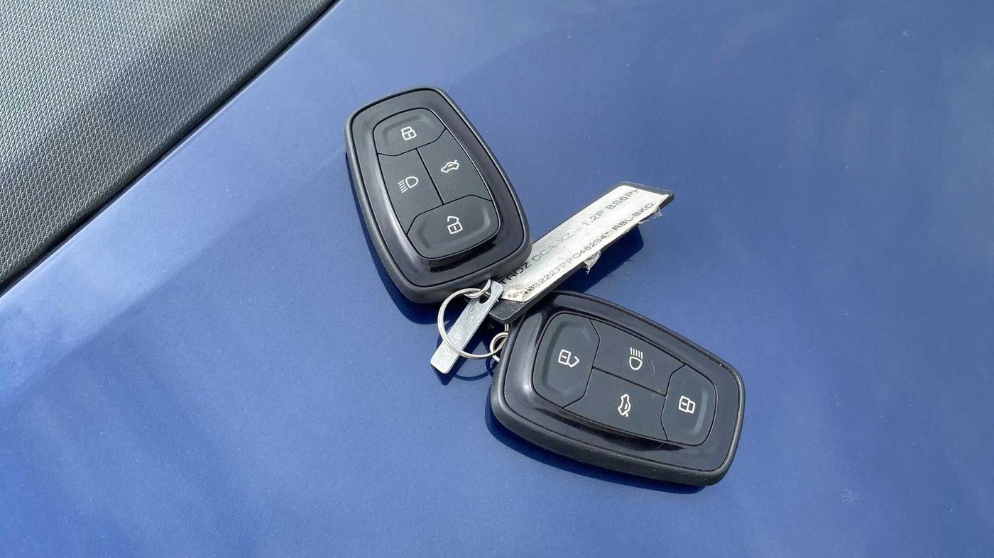 2023 Tata ALTROZ XZA PLUS, Petrol, Automatic, 26,246 km, Key Close Up