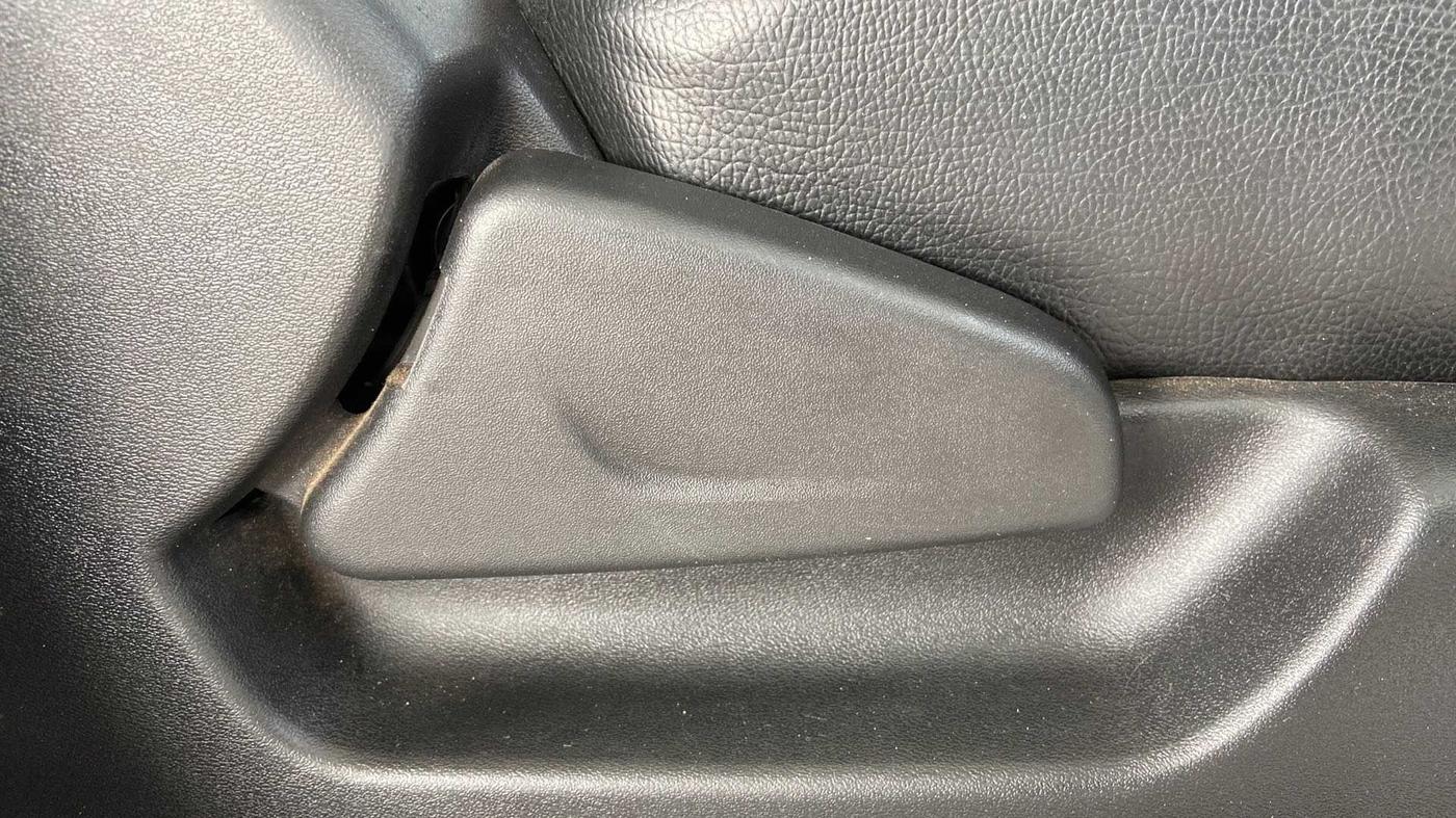 2018 Datsun Redi Go S 1.0 AMT, Petrol, Automatic, 13,023 km, Driver Side Adjustment Panel