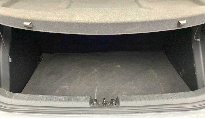 2018 Hyundai Elite i20 SPORTZ 1.2, Petrol, Manual, 48,924 km, Boot Inside