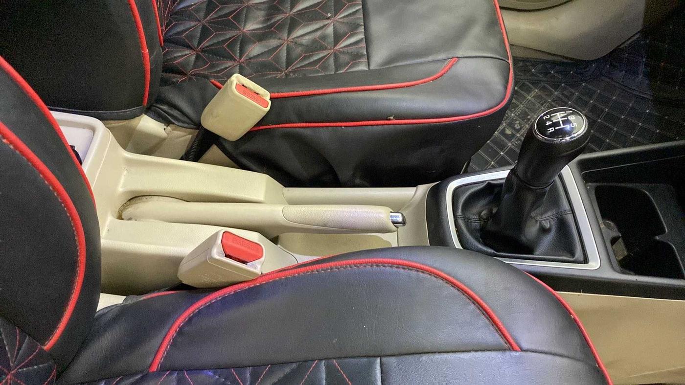 2020 Maruti Dzire VXI, Petrol, Manual, 61,172 km, Gear Lever