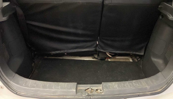 2011 Maruti Ritz VXI, Petrol, Manual, 43,564 km, Boot Inside