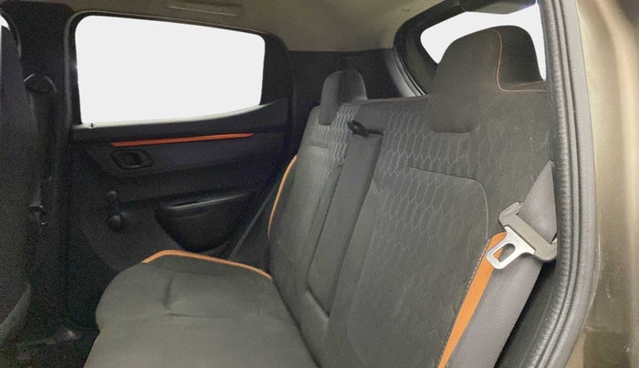 2019 Renault Kwid CLIMBER 1.0 AMT, CNG, Automatic, 42,387 km, Right Side Rear Door Cabin