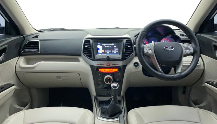 2022 Mahindra XUV300 W8 (O) 1.5 DIESEL, Diesel, Manual, 11,220 km, Dashboard