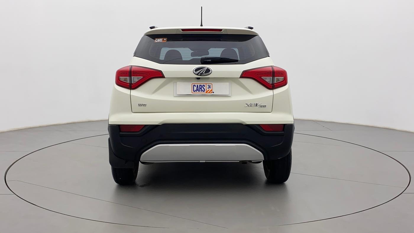 2022 Mahindra XUV300 W8 (O) 1.5 DIESEL, Diesel, Manual, 11,220 km, Back/Rear