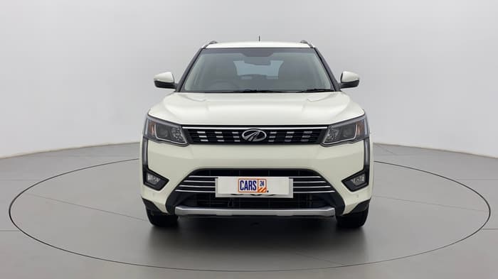 2022 Mahindra XUV300 W8 (O) 1.5 DIESEL, Diesel, Manual, 11,220 km, Front