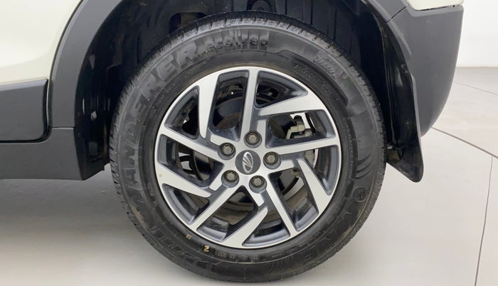 2022 Mahindra XUV300 W8 (O) 1.5 DIESEL, Diesel, Manual, 11,220 km, Left Rear Wheel