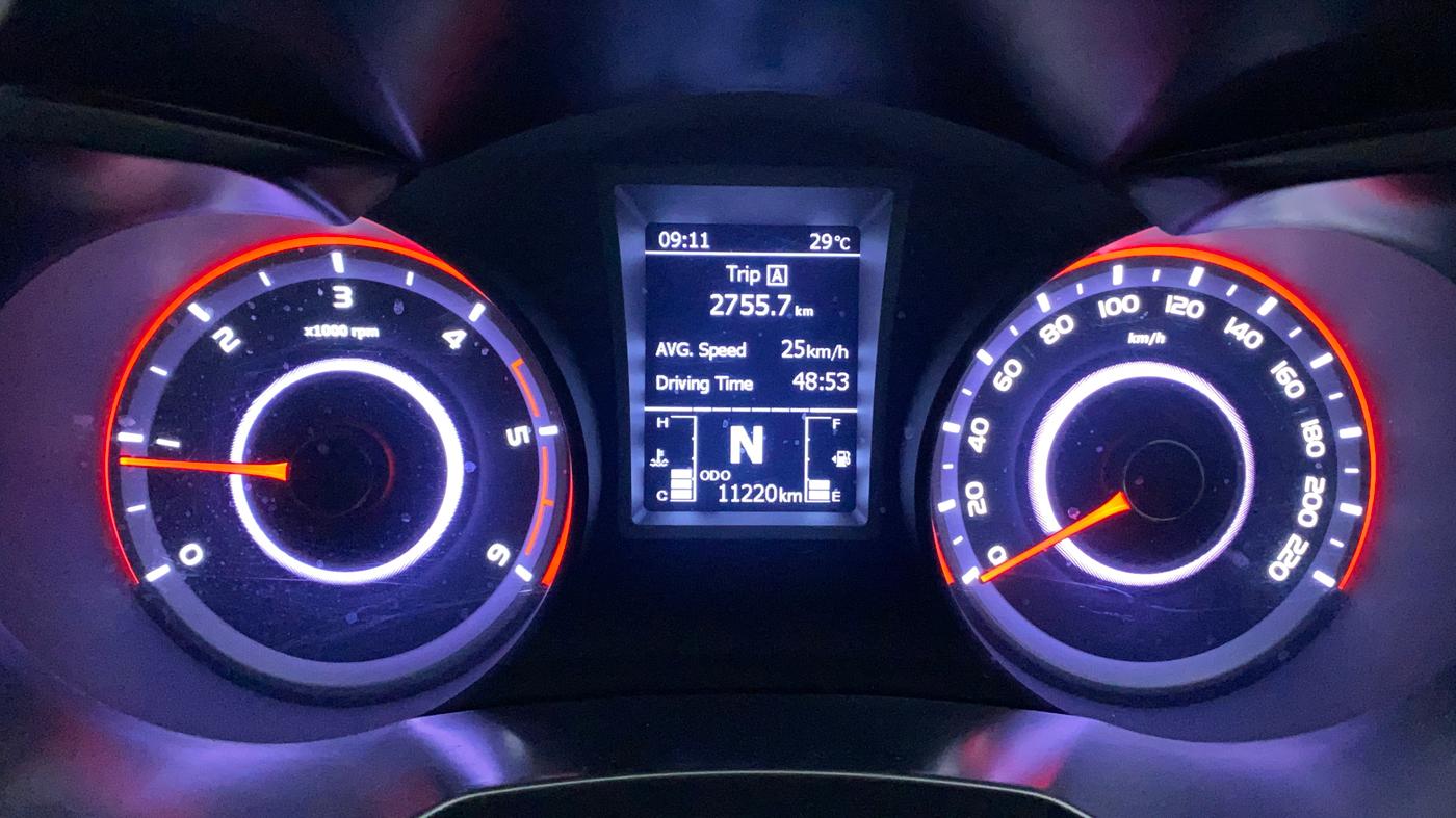 2022 Mahindra XUV300 W8 (O) 1.5 DIESEL, Diesel, Manual, 11,220 km, Odometer Image
