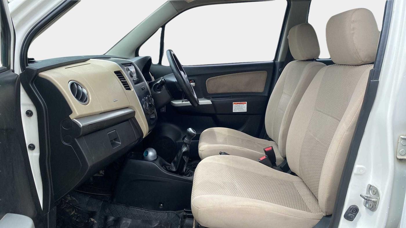 2017 Maruti Wagon R 1.0 LXI CNG, CNG, Manual, 49,358 km, Right Side Front Door Cabin