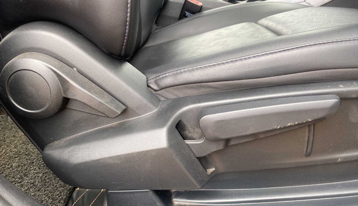 2021 Tata ALTROZ XZ PLUS I-TURBO PETROL DARK EDITION, Petrol, Manual, 25,058 km, Driver Side Adjustment Panel
