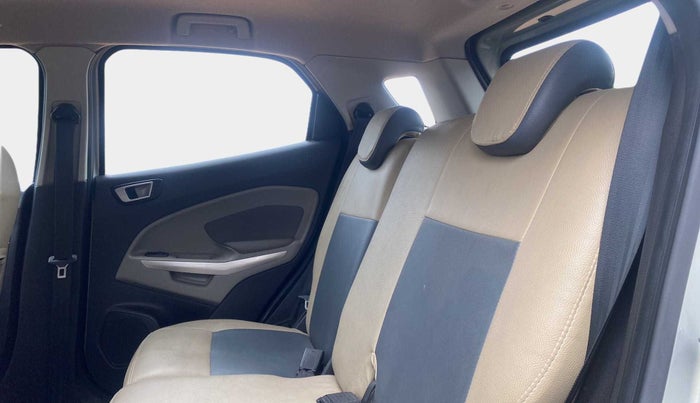 2016 Ford Ecosport TREND+ 1.5L DIESEL, Diesel, Manual, 58,276 km, Right Side Rear Door Cabin