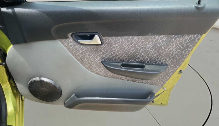 2017 Maruti Alto 800 LXI, Petrol, Manual, 57,022 km, Driver Side Door Panels Control