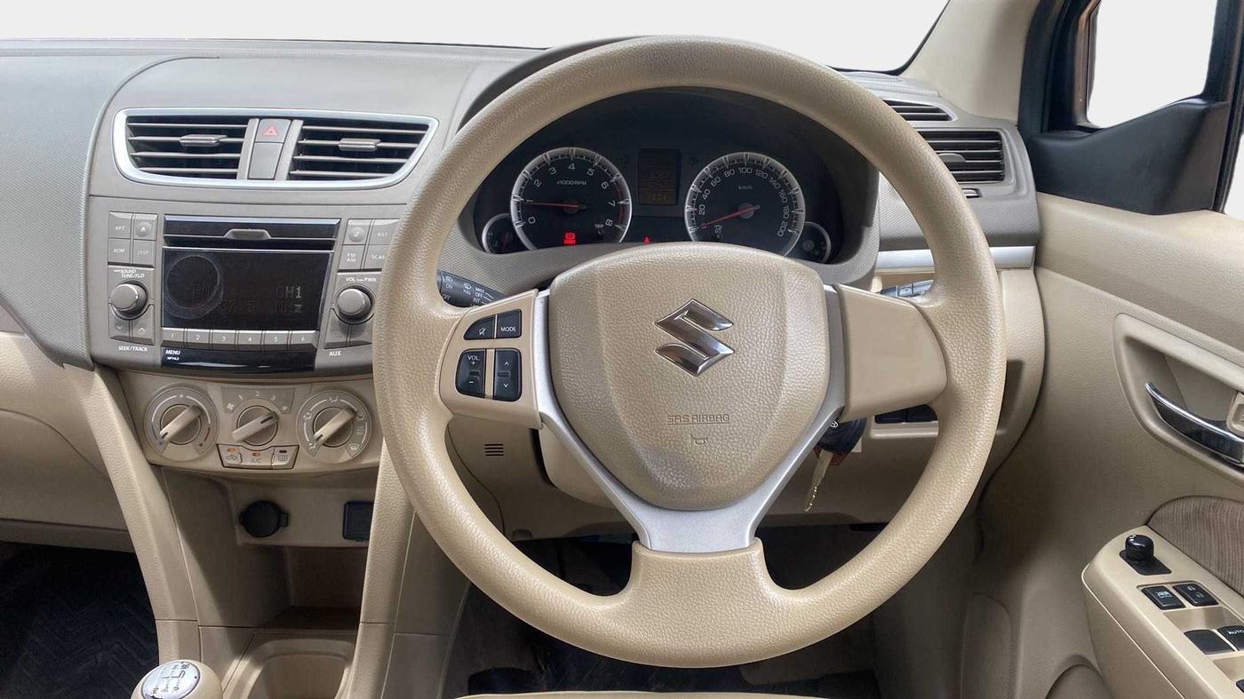 2013 Maruti Ertiga ZXI, Petrol, Manual, 92,460 km, Steering Wheel Close Up