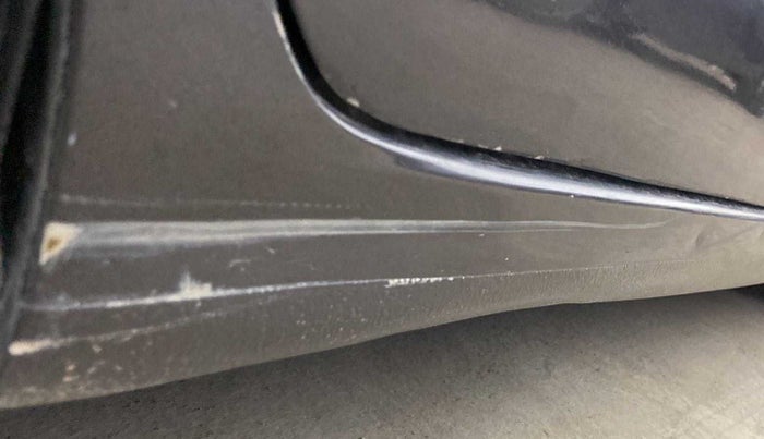 2012 Maruti Ertiga VXI, Petrol, Manual, 54,751 km, Right running board - Minor scratches