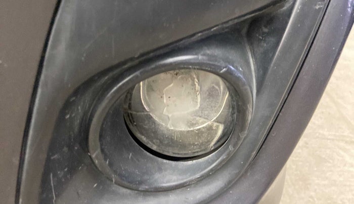 2012 Maruti Ertiga VXI, Petrol, Manual, 54,751 km, Left fog light - Minor damage