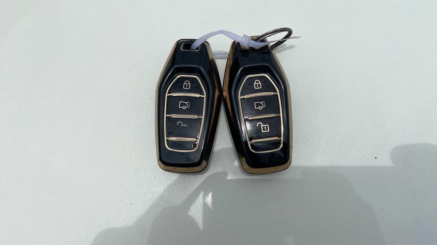 2018 Mahindra XUV500 W11 AT, Diesel, Automatic, 87,907 km, Key Close Up