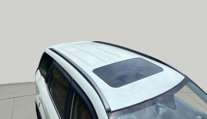 2018 Mahindra XUV500 W11 AT, Diesel, Automatic, 87,907 km, Roof