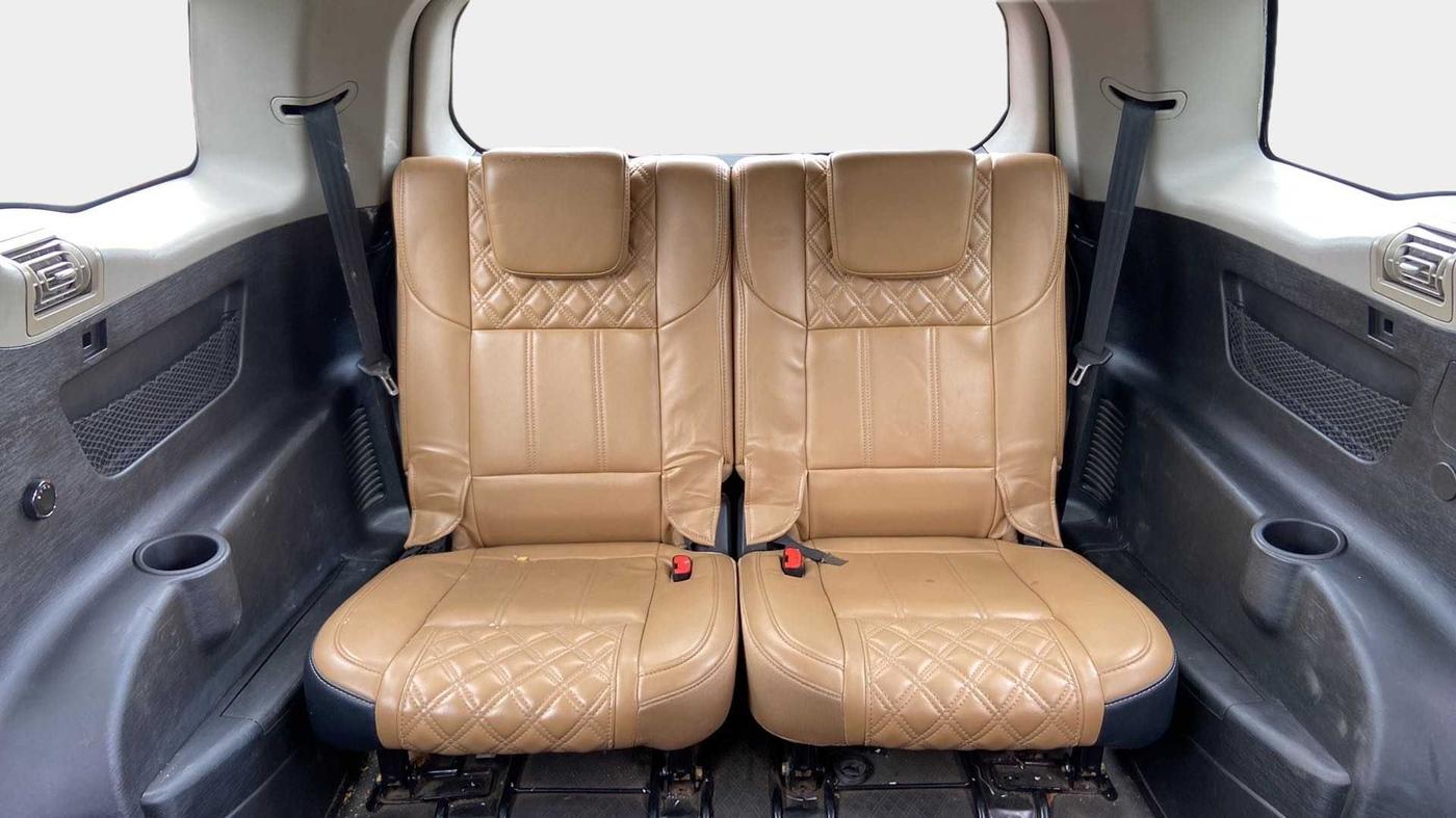 2018 Mahindra XUV500 W11 AT, Diesel, Automatic, 87,907 km, Third Seat Row ( optional )