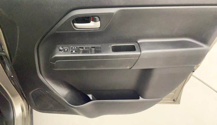 2020 Maruti New Wagon-R ZXI 1.2, Petrol, Manual, 35,706 km, Driver Side Door Panels Control