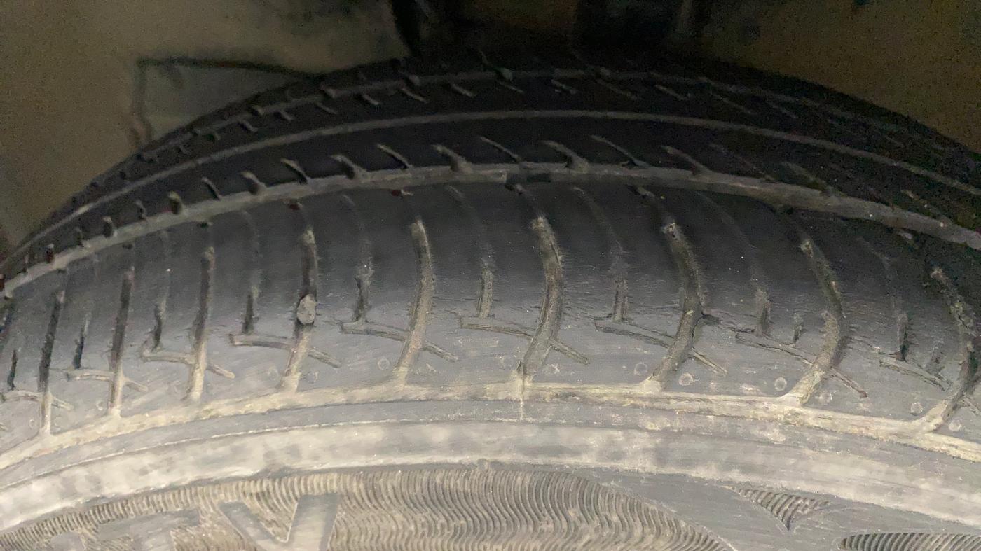 2020 Maruti New Wagon-R ZXI 1.2, Petrol, Manual, 35,706 km, Left Front Tyre Tread