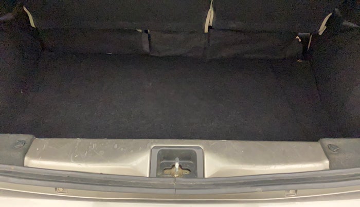 2020 Maruti New Wagon-R ZXI 1.2, Petrol, Manual, 35,706 km, Boot Inside