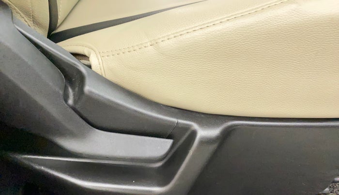 2020 Maruti New Wagon-R ZXI 1.2, Petrol, Manual, 35,706 km, Driver Side Adjustment Panel