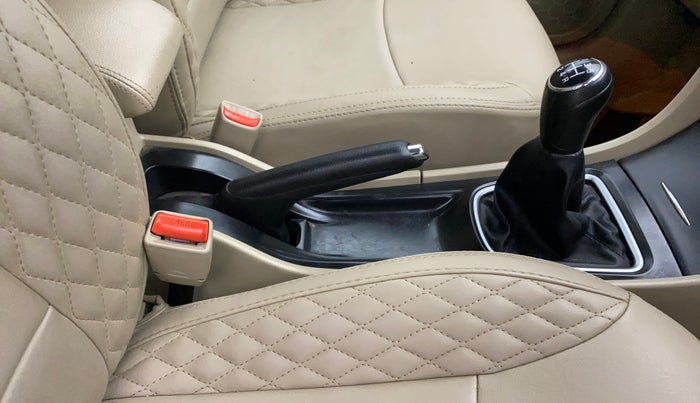2022 Maruti Ciaz ZETA 1.5 SHVS MT PETROL, Petrol, Manual, 46,547 km, Gear Lever