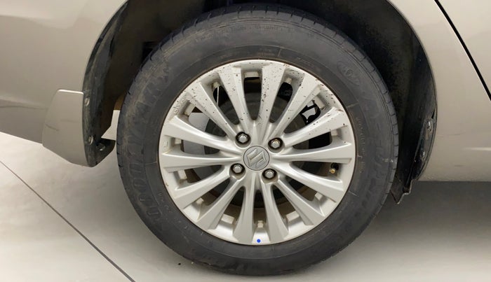 2022 Maruti Ciaz ZETA 1.5 SHVS MT PETROL, Petrol, Manual, 46,547 km, Right Rear Wheel