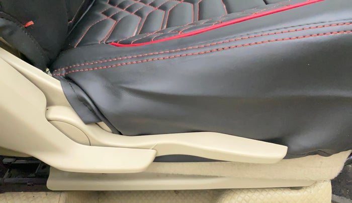2018 Maruti Dzire VXI, Petrol, Manual, 30,781 km, Driver Side Adjustment Panel
