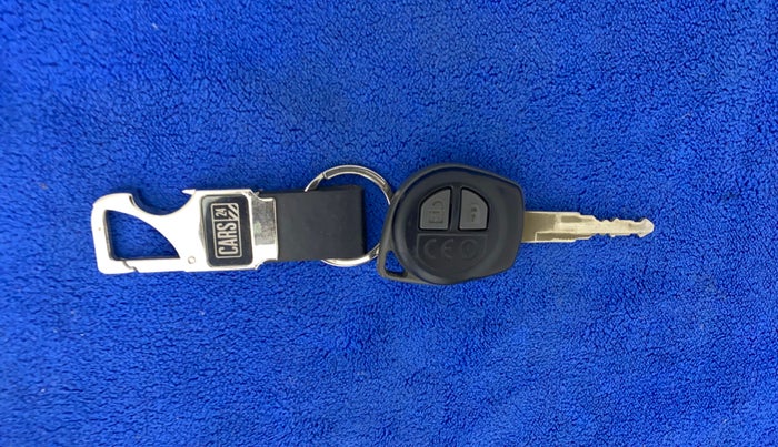 2018 Maruti Dzire VXI, Petrol, Manual, 30,781 km, Key Close Up